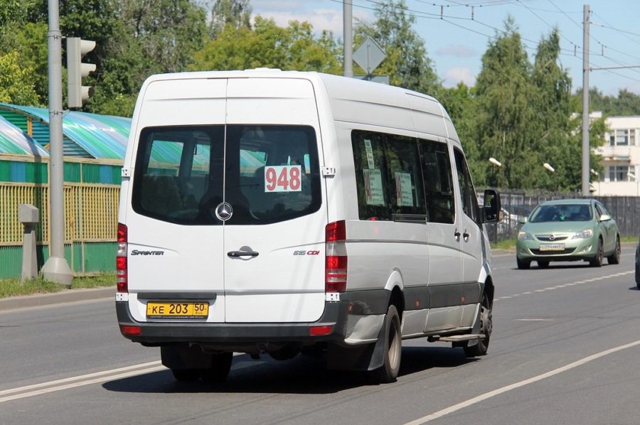 Маршрутное такси № 948 до метро «Планерная».