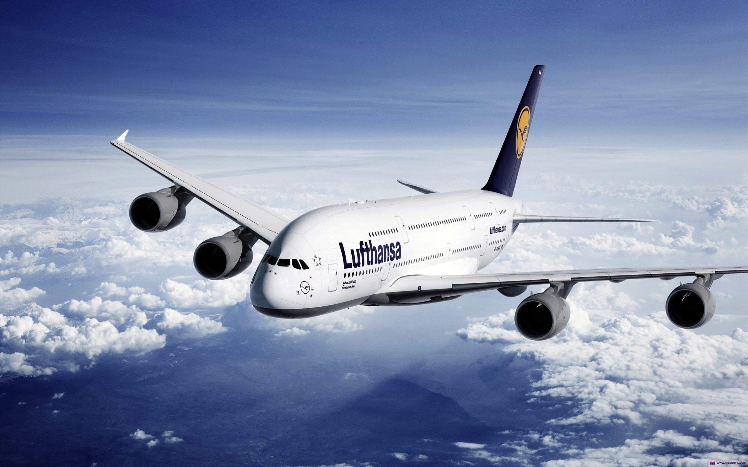 Airbus A380 - самый большой пассажирский самолет в мире. 5