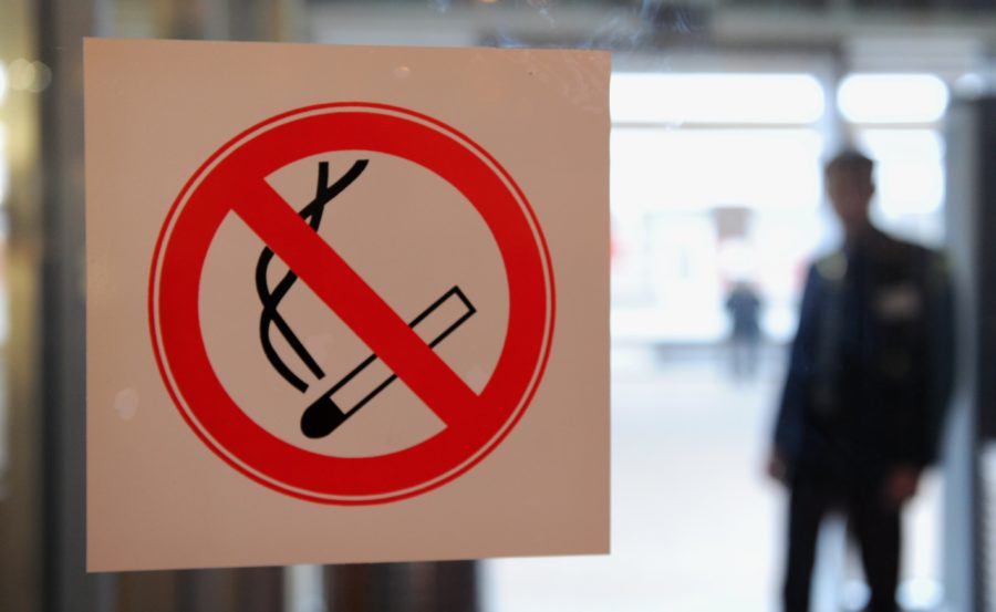 Штраф за использование никотиновой продукции в Шереметьево.